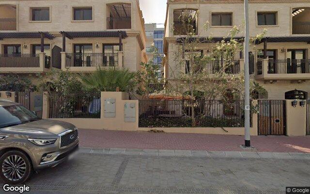 Street View near Palace Estates